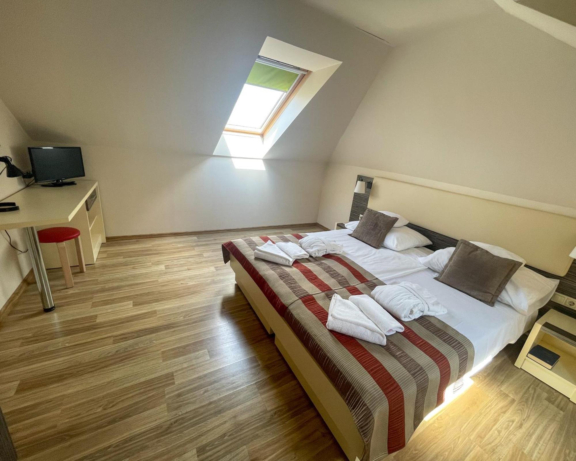 Harmonia Hotel Sárvár Zimmer foto
